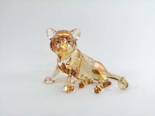 Swarovski SCS Annual Edition 2010 TIGER Jung Cub Sitting