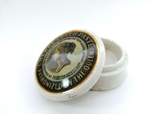 Antique Toothpaste pot John Gosnell & Cos Cherry Toothpaste, claiming royal patronage