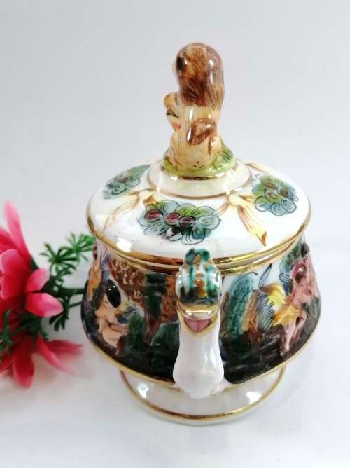 Fabulous Capodimonte Handmade Hand painted lidded dish Italy