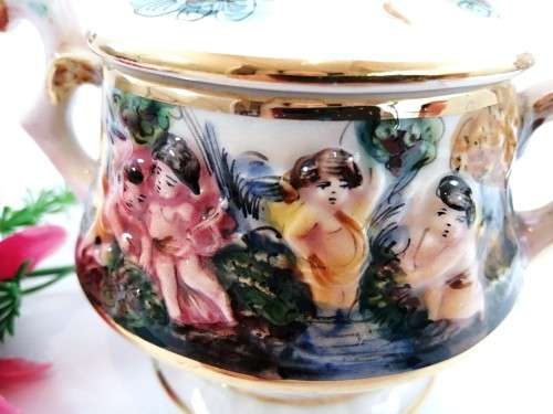 Fabulous Capodimonte Handmade Hand painted lidded dish Italy