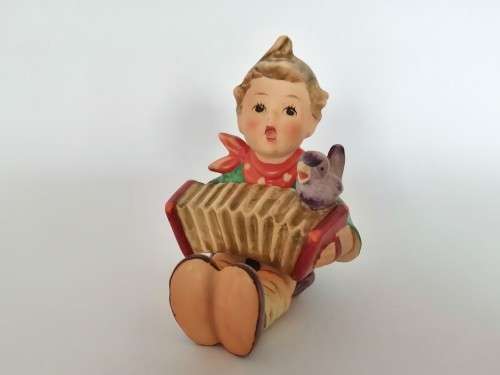 Goebel Hummel Figurine, Lets Sing