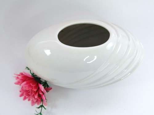 An exquisite Oval Mirenanion Portugal ceramic vase