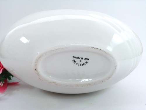 An exquisite Oval Mirenanion Portugal ceramic vase