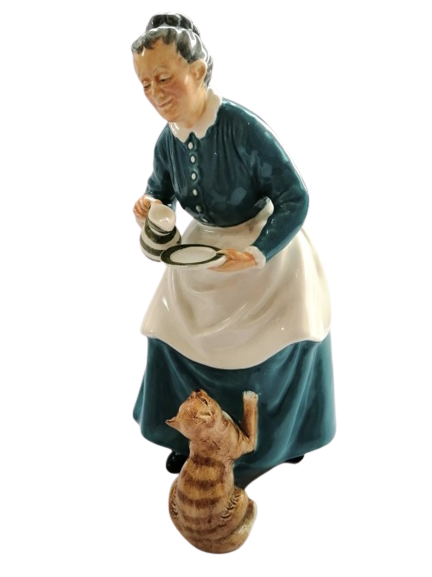 Royal Doulton Figurine The Favourite HN 2249 Lady Tabby Cat pouring Saucer Milk