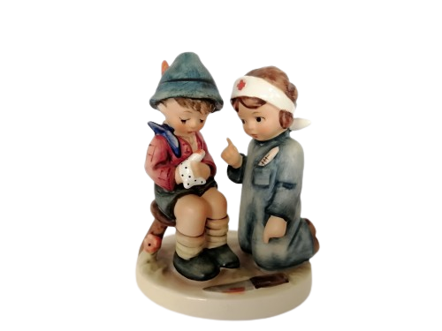 Goebel Hummel Little Nurse 376 Figurine TMK 6 Germany