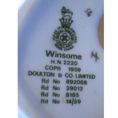 WONDERFUL RETIRED VINTAGE ROYAL DOULTON FIGURINE WINSOME HN2220 BY PEGGY DAVIES