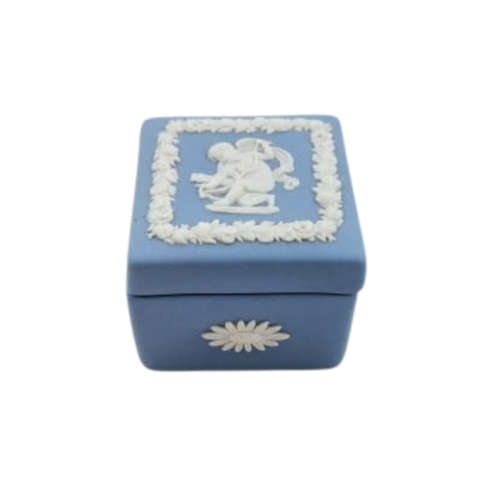 WEDGWOOD BLUE JASPERWARE SQUARE LIDDED BOX