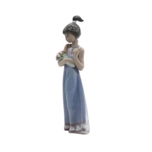 Lladro Spring Token Figurine, No 5604, 1980-1989