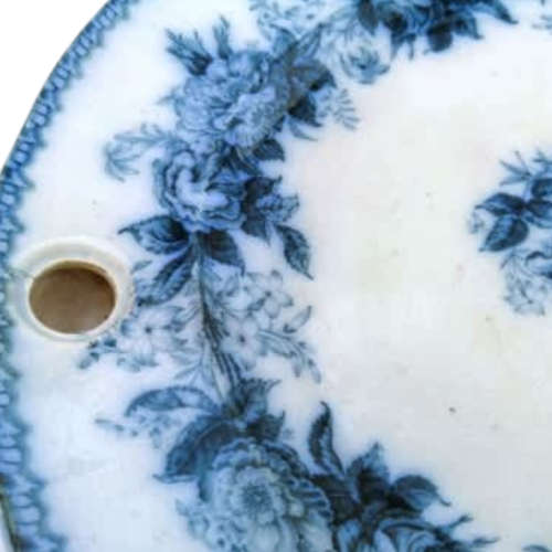 Chaplet And Wreath Blue And White Warming Dish