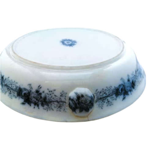 Chaplet And Wreath Blue And White Warming Dish