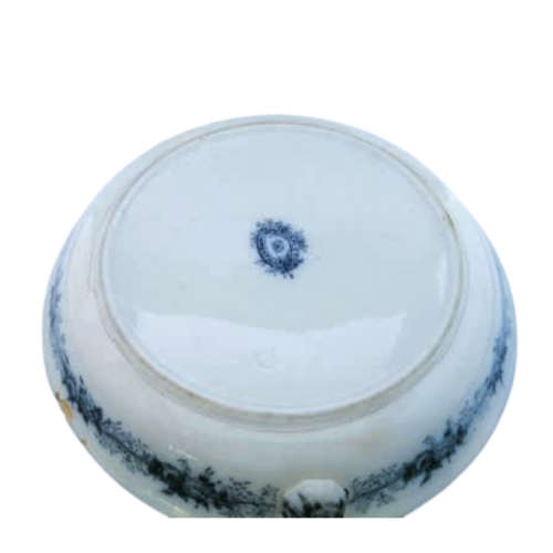 Chaplet And Wreath Blue And White Warming Dish