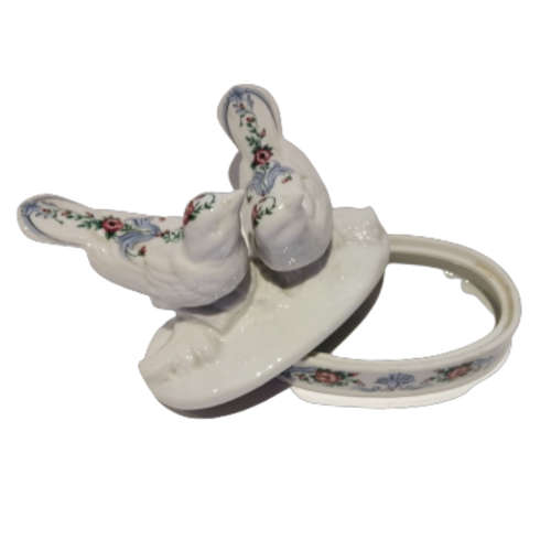 Elizabeth Arden Porcelain Southern Heirloom Lidded Container Pair of Love Doves