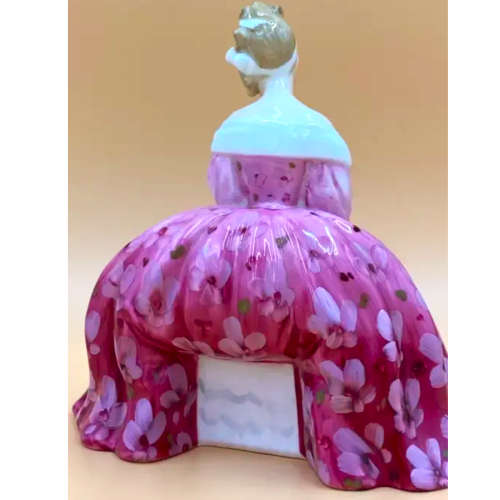 Royal Doulton Lady Figurine Victoria HN 2471