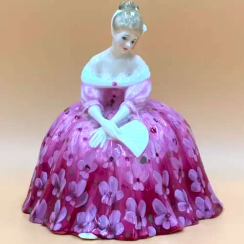 Royal Doulton Lady Figurine Victoria HN 2471
