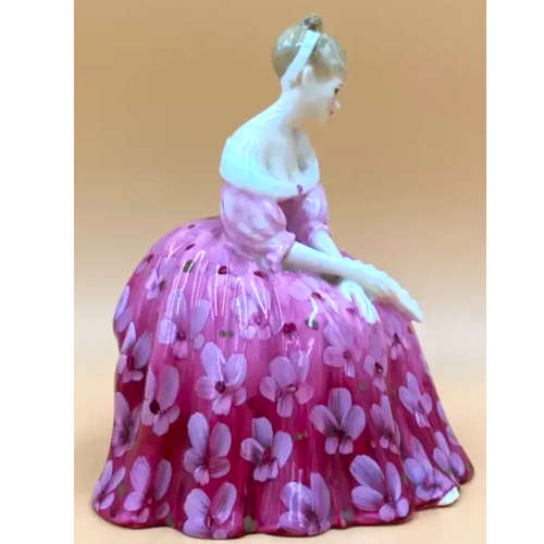 Royal Doulton Lady Figurine Victoria HN 2471