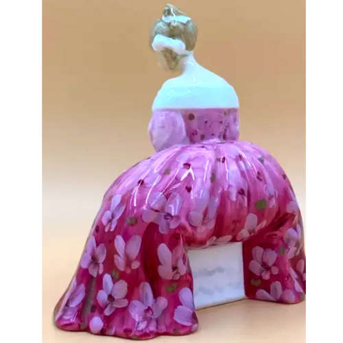Royal Doulton Lady Figurine Victoria HN 2471
