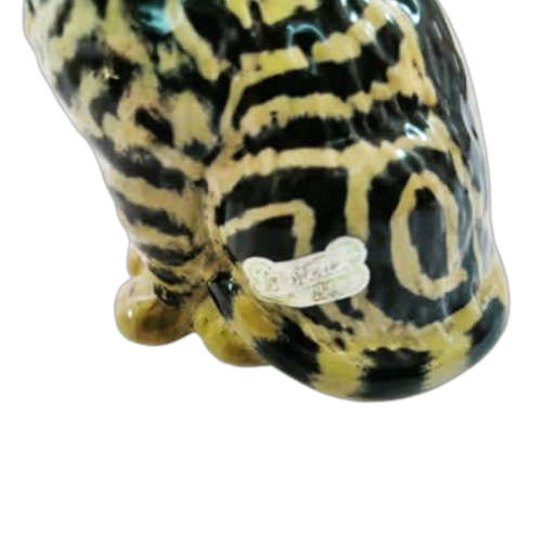 Beswick Model 1886 Persian Kitten - Seated Cat , Looking Up.