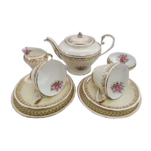 Aynsley Superb Two Setting Tea Set With Tea Pot
