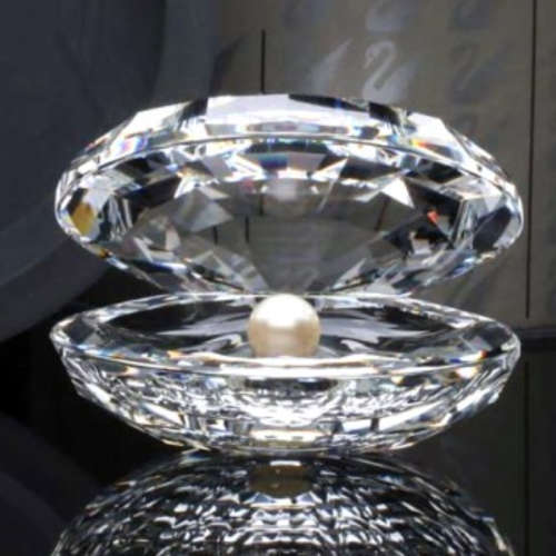 Swarovski Crystal Large Oyster with Pearl Shell