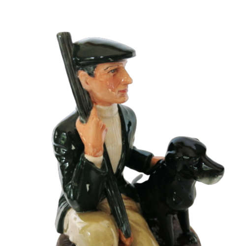 Royal Doulton Figurine The Gamekeeper HN 2879 Hunting Black Labrador