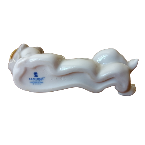 Lladro Small Nativity Sleeping Baby Jesus with Halo