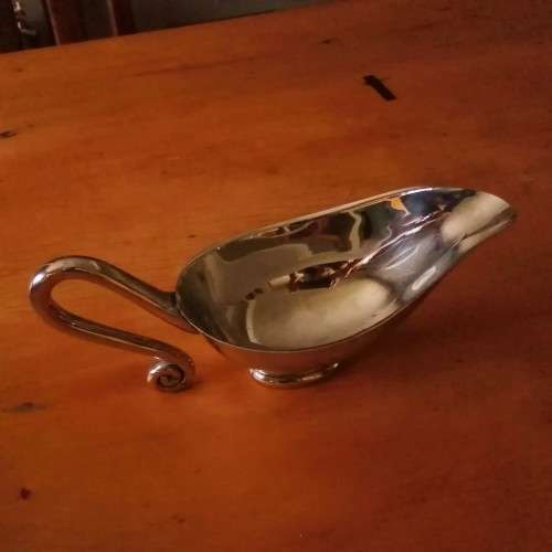 Carrol Boyes Wave Sauce Cravy Boat