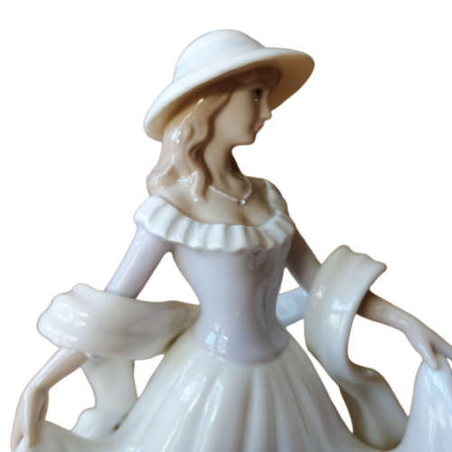 Leonardo Collection Large Lady Figurine