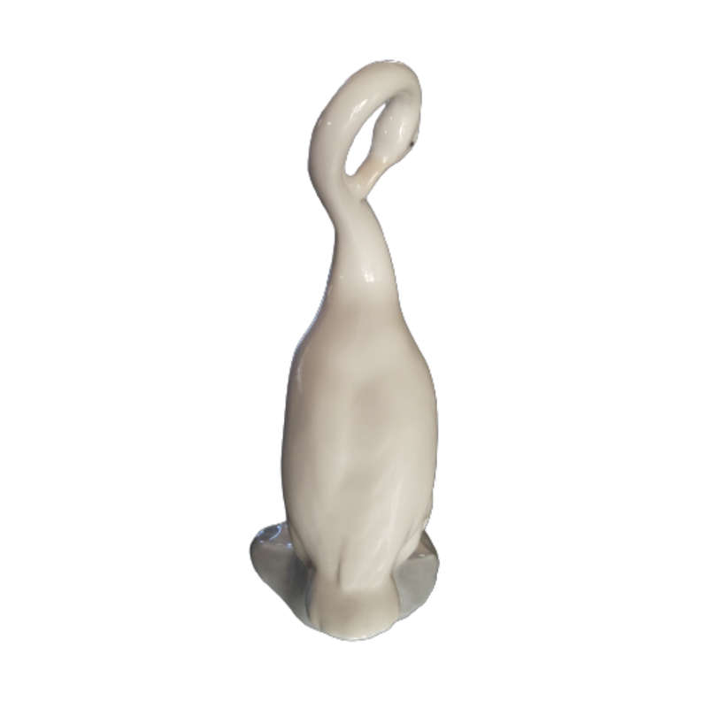Lladro Nao Figure Features a Large Preening Goose