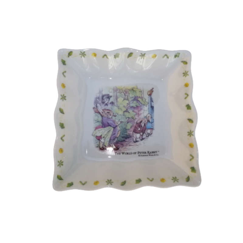 The World of Beatrix Potter Peter Rabbit Dish