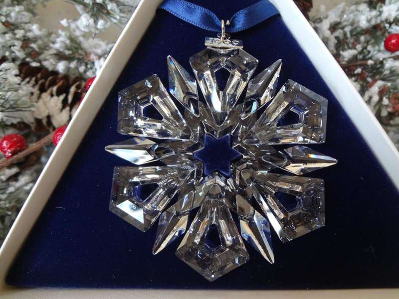 Swarovski 1999 Annual Edition Snowflake Christmas Ornament