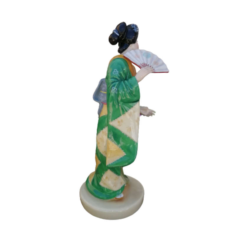 Royal Doulton Figurine HN2899 - `Yum Yum.` Geisha Girl Very Rare