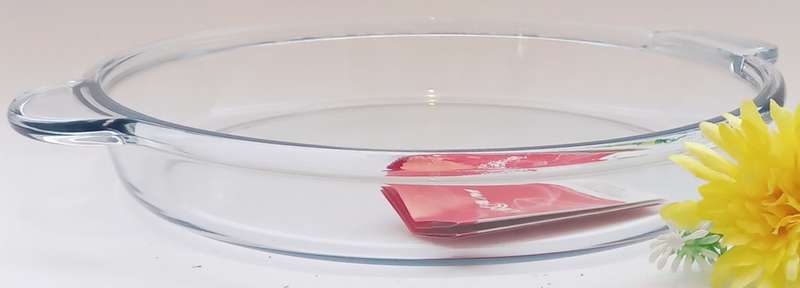 Borcam, Good Quality Round Glass Baking Dish, - NEW !-