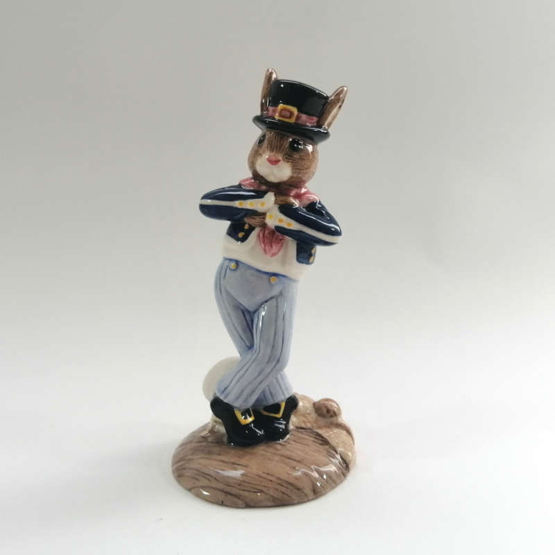 Royal Doulton Bunnykins Hornpipe DB261