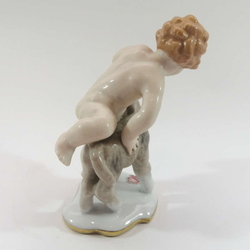 West German Alka Kunst Figurine Depicting a Putto with Lamb