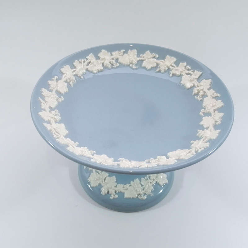 Wedgwood Queenswear Cream on Lavender Etruria Cake Stand
