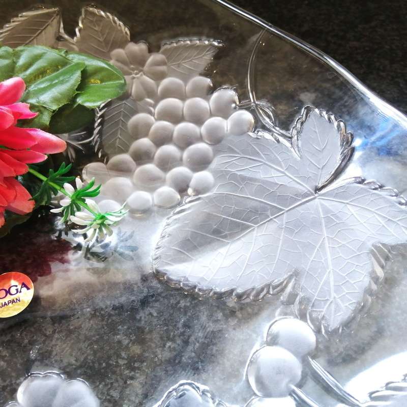 Large Round Contempory Snow Fruits Glass Platter
