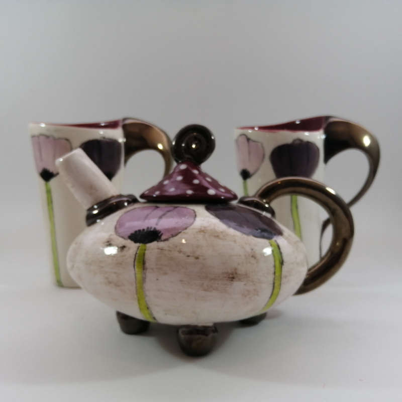 Koekoe by Sanet pottery Hand Made Tea Pot and Two tall Mugs