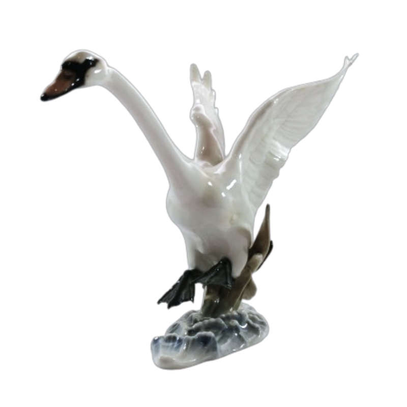 Hutschenreuther Vintage Porcelain `Swan in Flight` by artist Hans Achtziger