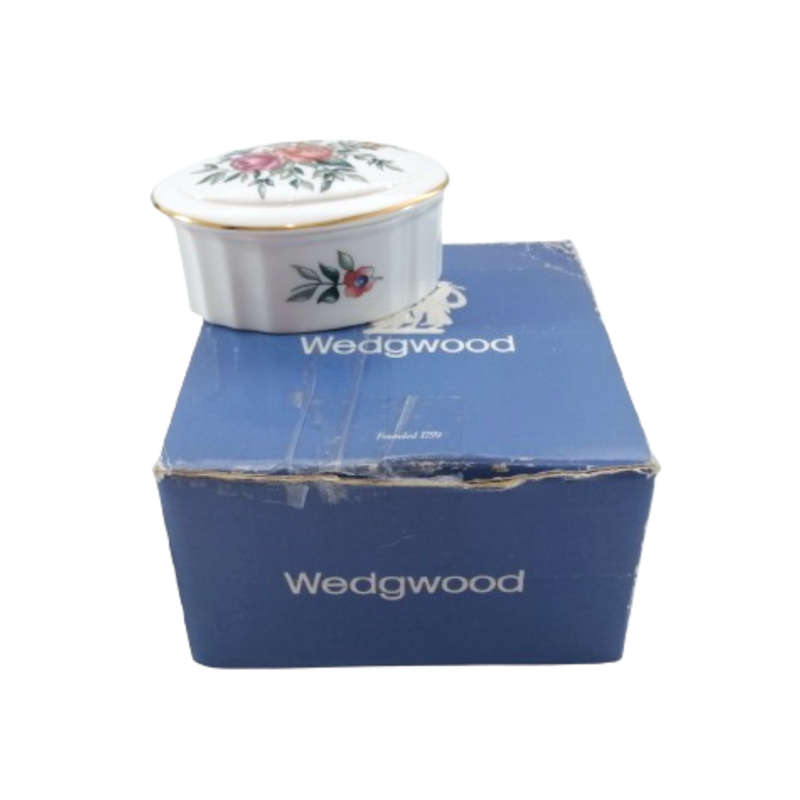 Wedgwood Avebury Round Fluted Trinket Lidded Dish
