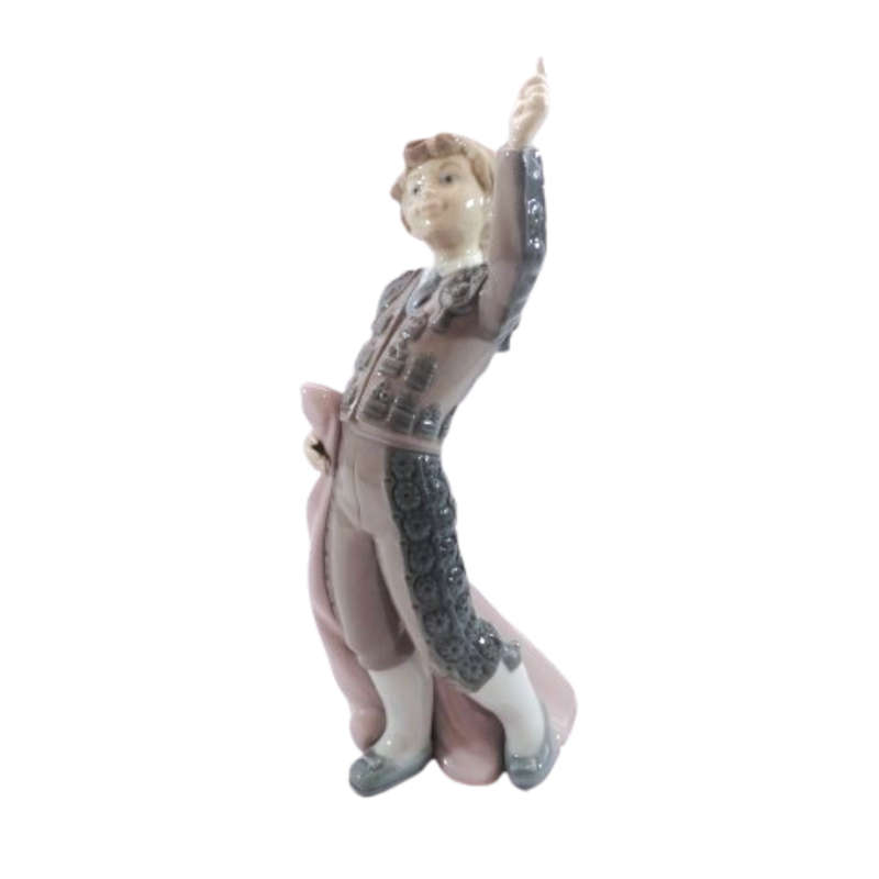 Lladro Figurine No. 5116  Little Boy Bullfighter