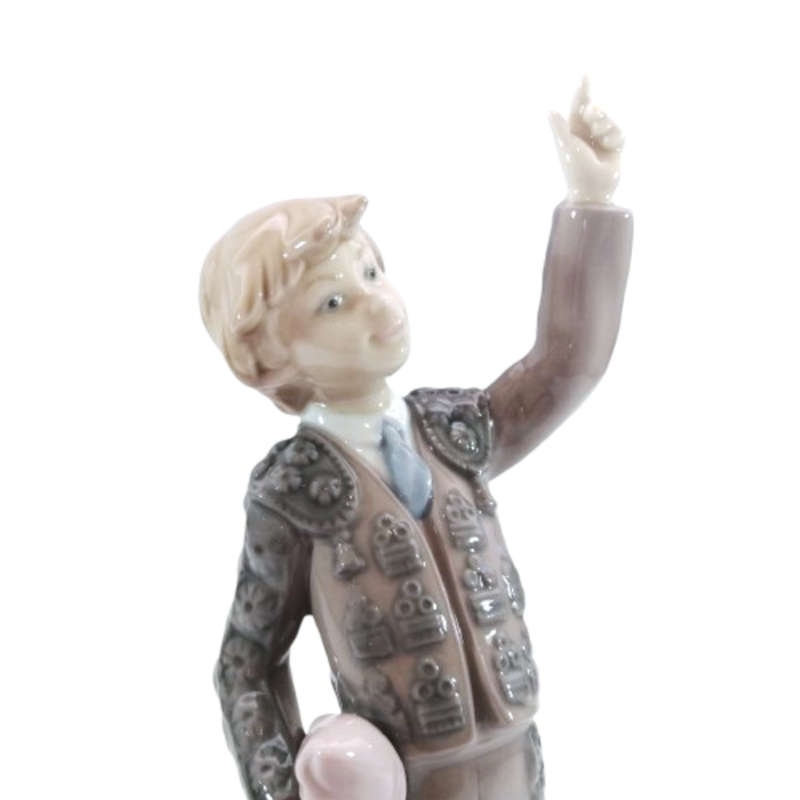 Lladro Figurine No. 5116  Little Boy Bullfighter