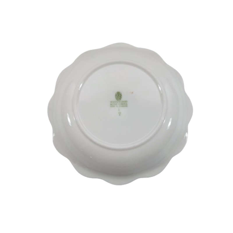 Wedgwood  Lichfield Scalloped Dish