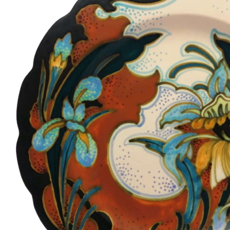 Gouda Pair of Art Deco Wall Plates  500/1983