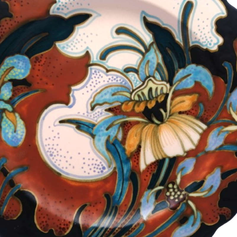 Gouda Pair of Art Deco Wall Plates  500/1983