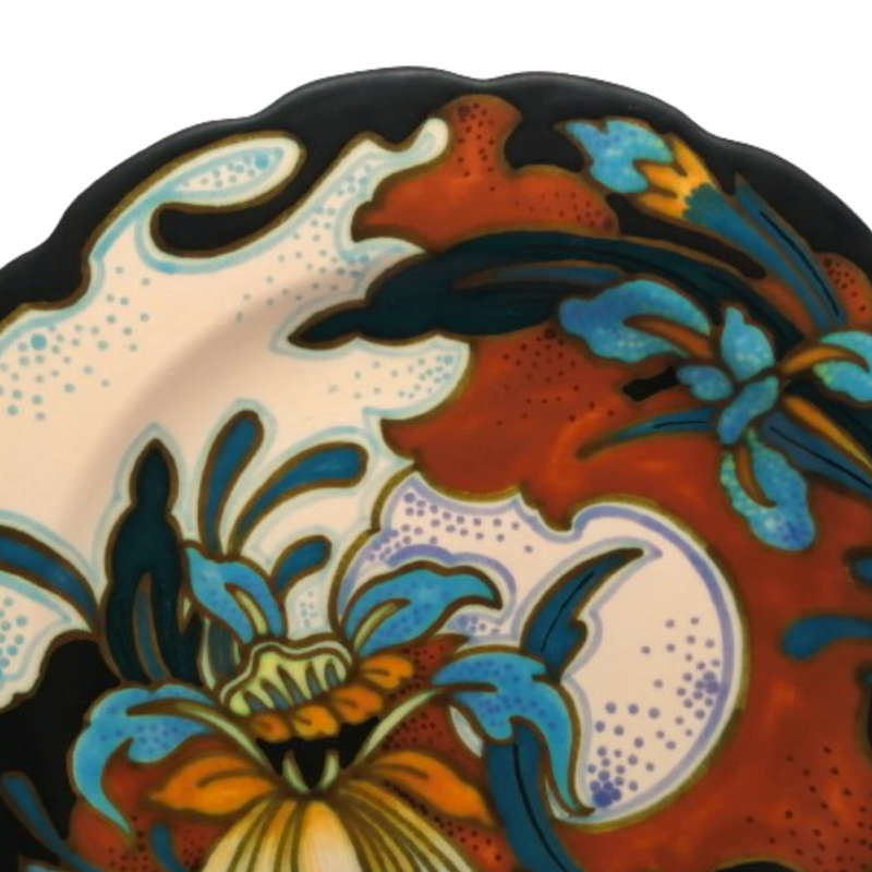 Gouda Pair of Art Deco Wall Plates  500/1983