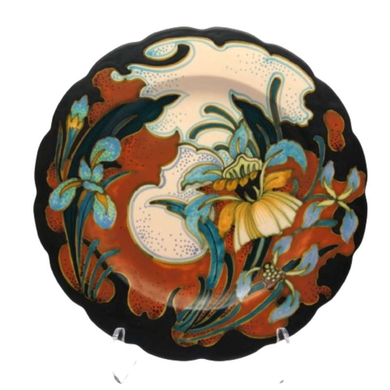 Gouda Pair of Art Deco Wall Plates  500/1983