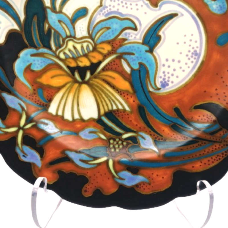 Gouda Pair of Art Deco Wall Plates  500/1983