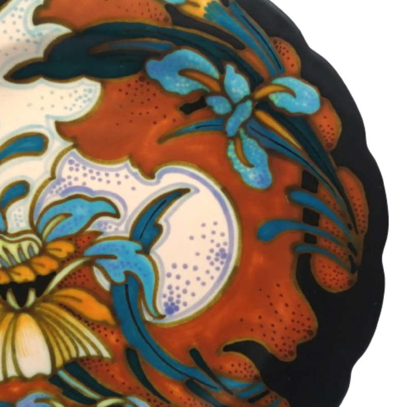 Gouda Pair of Art Deco Wall Plates  500/1983