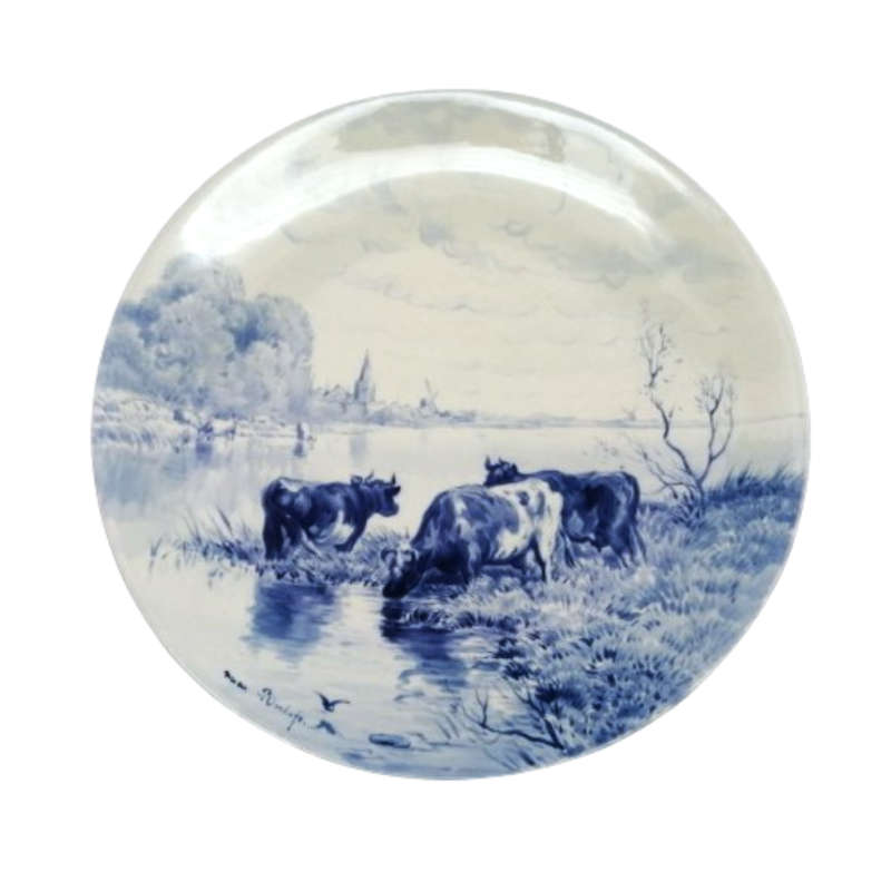 Delft porceleyne fles cow plate after Roelofs by Jaap Gidding Plate