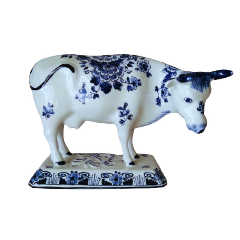 De Porcrleyne Fles Royal Delft Blue and White Right facing Bull Cow c.1959